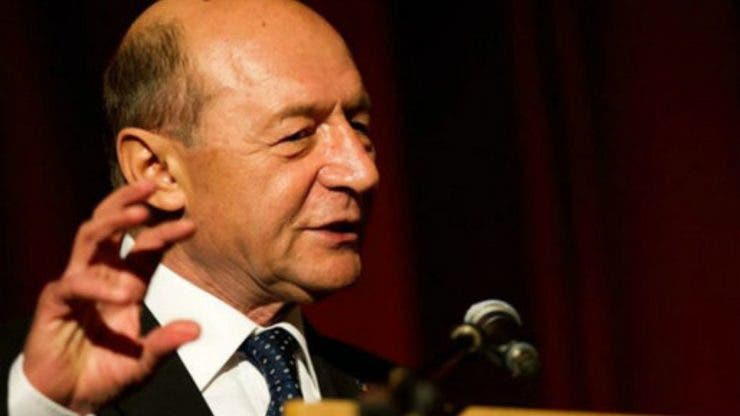 Traian Băsescu a ajuns la spital.