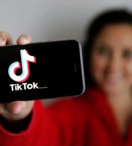 TikTok va monetiza în România conținutul utilizatorilor! Câţi bani poţi câştiga dacă creezi efecte populare