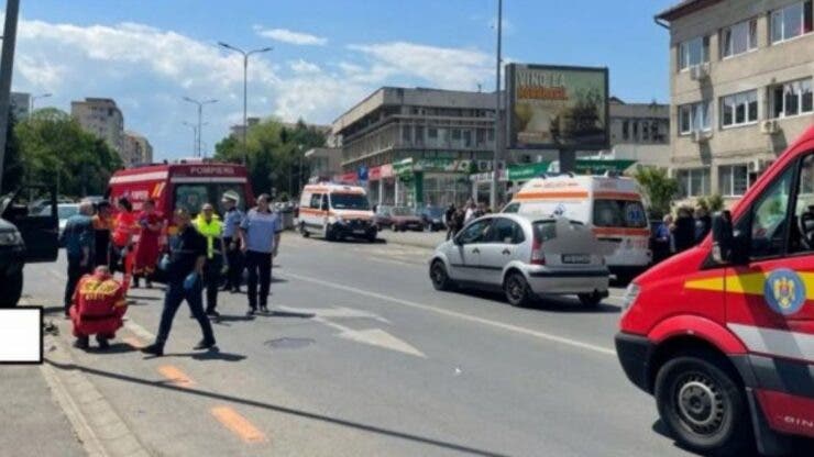 Accident tragic în Sibiu. Un șofer a evitat un autoturism și a lovit doi pietoni.