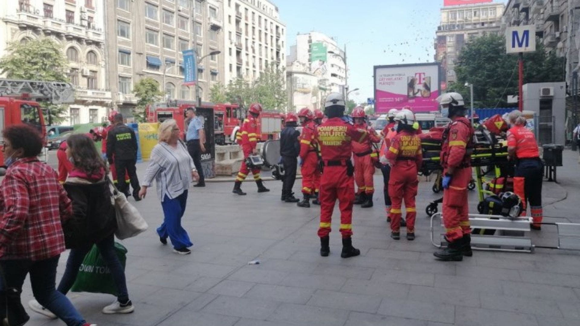 Degajare de fum la stația de metrou Piața Romană. A fost activat planul
