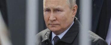 Vladimir Putin ar putea fi îndepărtat de la putere chiar de elita de la Kremlin