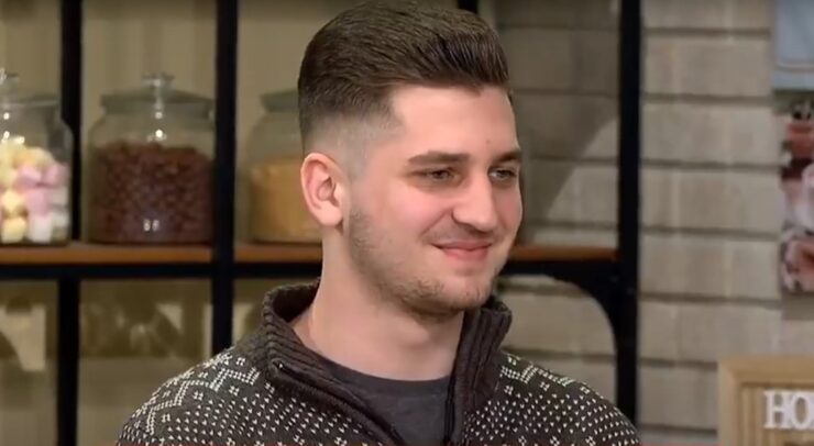 Cum arată și cu ce se ocupă fratele Elenei Chiriac, Teodor? Ce a făcut pentru sora sa cât a fost plecată 25 fratele elenei chiriac