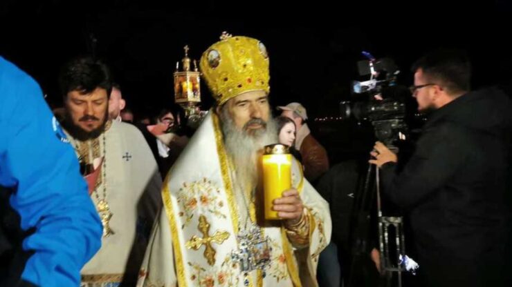 Arhiepiscopul Tomisului a anunţat că va ieşi la câmp să facă rugăciuni de ploaie