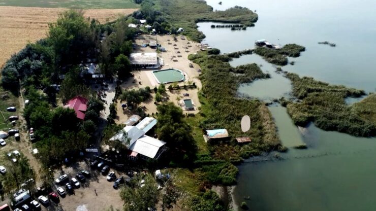 Aurul negru de la Balta Albă. Turiștii spun că face minuni 25 Aurul negru de la Balta Albă