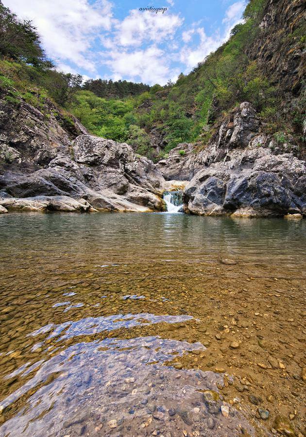 Locul din România în care a luat naștere un jacuzzi natural. Se află la doar 45 de km de Cluj 26 cascada ciucas