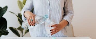 Ce se întâmplă în corpul tău dacă bei apă minerală constant