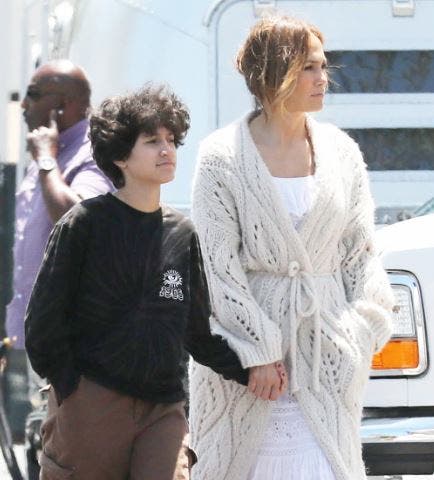 Jennifer Lopez și-a prezentat unul dintre copii cu pronume de gen neutru