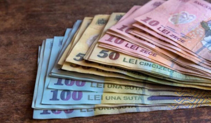 Sute de români păcăliți prin metoda ”Candy”. Au rămas fără zeci de mii de euro în cont 25