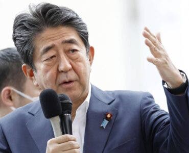 Shinzo Abe a murit. Fostul premier al Japoniei a fost împușcat în timp unui discurs electoral