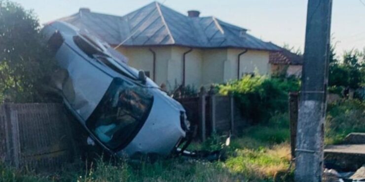 Un medic a făcut accident după ce s-a urcat băut la volan. Urma să intre în tură de gardă