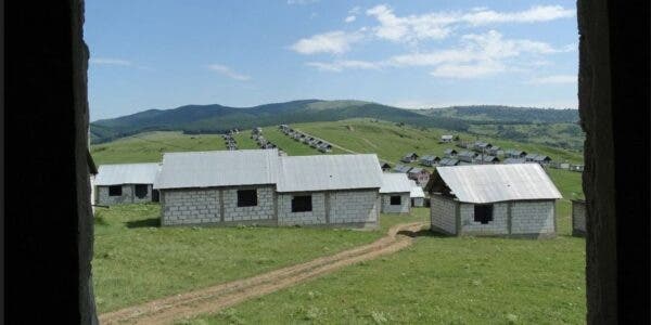 Locul din România unde oricine își poate permite o locuință. Cât costă acolo o casă