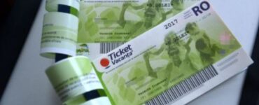 Invenție tipic românească. Cum fac românii bani din voucherele de vacanță