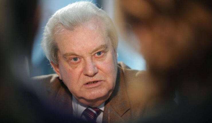 Gheorghe Mencinicopschi, dat în judecată de propria lui soție. Care a fost motivul 25 Gheorghe Mencinicopschi, dat în judecată de propria lui soție. Care a fost motivul