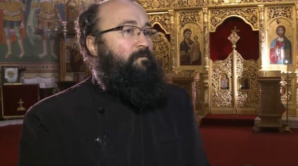 Visarion Alexa a fost duhovnicul fetei care a fugit de acasă la o mânăstire, în 2014. Ce spune despre legătura ei cu preotul
