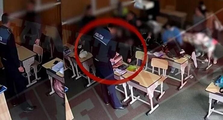 Elevii unei clase, percheziționați „abuziv” de polițiștii din Ilfov. Părinții au făcut plângere, iar unui copil ce suferă de autism i s-a făcut rău 25 Elevii unei clase, percheziționați „abuziv” de polițiștii din Ilfov. Părinții au făcut plângere, iar unui copil ce suferă de autism i s-a făcut rău