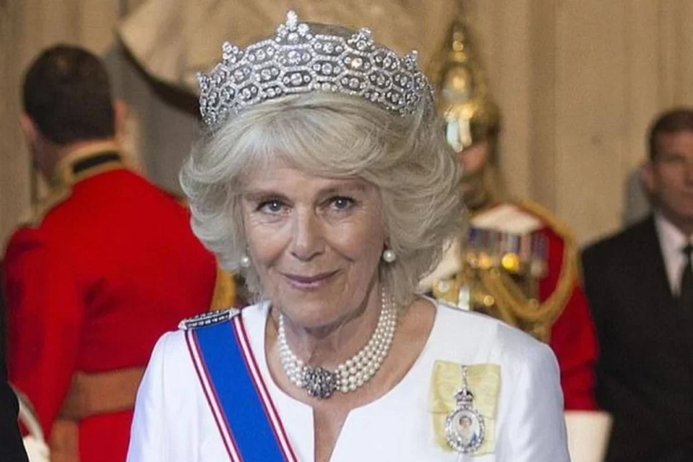 Cu ce probleme de sănătate se luptă, de fapt, Regina Camilla. Medicii de la Casa Regală sunt îngrijorați 26 Regina Camilla