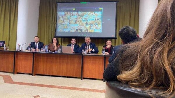 Imagini porno din filme pentru adulți, afișate la dezbaterea privind proiectul de lege privind securitatea cibernetică a României. Reacția Ministerului Cercetării, Inovării și Digitalizării