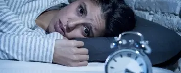 Te trezești noaptea între 1:00 și 4:00? Medicii avertizează că ficatul tău ar putea fi în pericol!