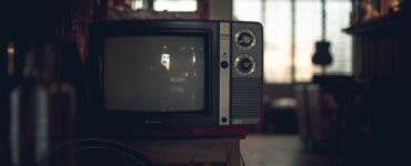 Cu cât se vinde acum un televizor alb-negru, de pe vremea lui Ceaușescu