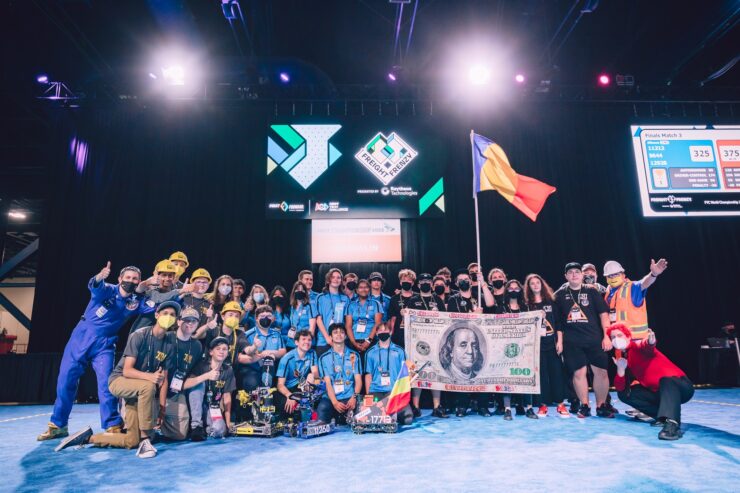Începe sezonul #7 BRD FIRST Tech Challenge România! Sezonul trecut, România a câștigat Campionatul Mondial din SUA! 25