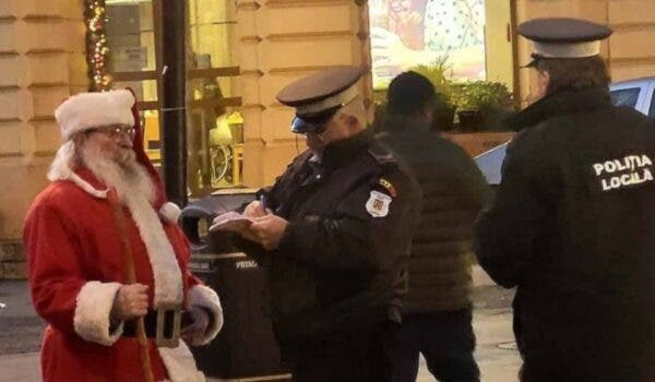 Polițiștii i-au făcut cadou o amendă lui Moș Crăciun, în Sibiu: „Ho, ho, ho! Unde ai parcat sania cu reni, moșule?”