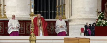 Fostul Papă Benedict al XVI-lea a fost înmormântat la Vatican. Funeraliile au fost conduse de Papa Francisc VIDEO