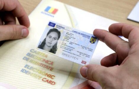 Doar că aceștia nu vor putea să călătorească în afara țării fără pașaport.