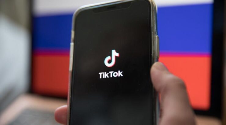 Un copil de 13 ani și-a transmis moartea pe internet. Băiatul acceptase o provocare periculoasă pe Tik-Tok 25 tik-tok