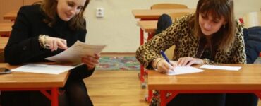 Deducere personală suplimentară pentru părinții salariați, care au copii înscriși la școală, grădiniță sau creșă