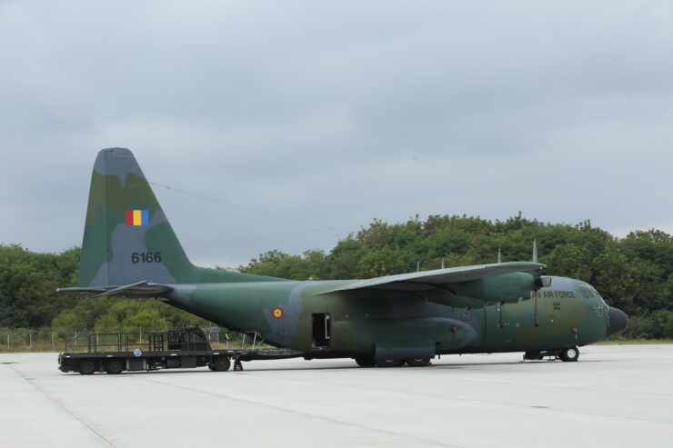 Un balon suspect, văzut deasupra României chiar înainte de cutremur. Avioanele militare au intervenit de urgență