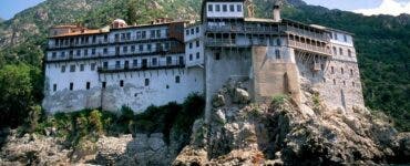Dieta călugărilor de la Muntele Athos, sănătate curată. De ce își împart săptămâna în trei etape