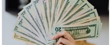 Zodia care s-a născut să facă bani. Trăiește o viață de lux și nu are nicio grijă