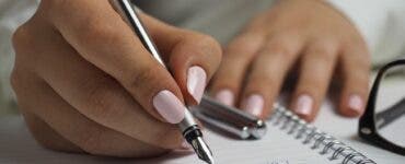 Scrisul tău de mână dezvăluie lucruri despre tine. Ai un IQ ridicat sau nu?
