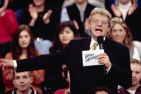 Doliu în televiziune! A murit unul dintre cei mai longevivi prezentatori TV 26 doliu televiziune