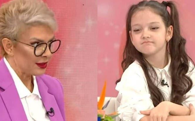 Ce replică i-a dat Sofia, fiica Biancăi Drăgușanu, lui Teo Trandafir, în direct. Fetița de șase ani a venit machiată și frumos îmbrăcată la emisiune. Detaliul surprins la ochii ei