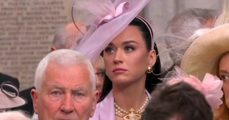 Cea mai mare gafă la încoronarea regelui Charles al III-lea! Ce i-a întrebat cântăreața Katy Perry pe invitați 25