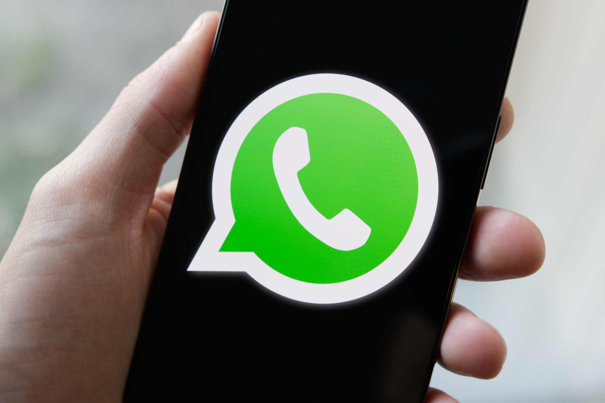 mesaj suspect pe WhatsApp