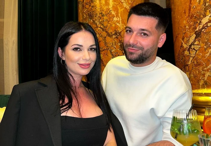 Deea Maxer a spus ”DA”, la patru luni de la divorț. Noul iubit a lansat propunerea și ea a acceptat: ”Mi-a pus pe deget inelul” 26 deea maxer partener