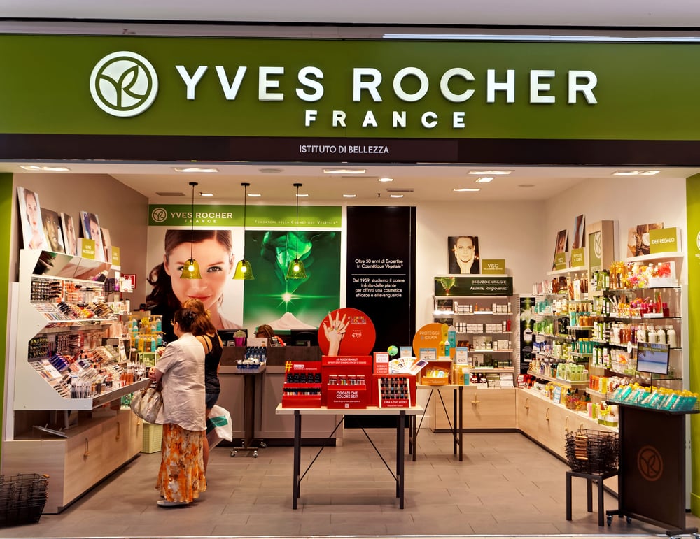 Magazinul iubit de toate femeile din România, închide locațiile pe bandă rulantă. Ce se întâmplă, de fapt 26 magazin de cosmetice inchis