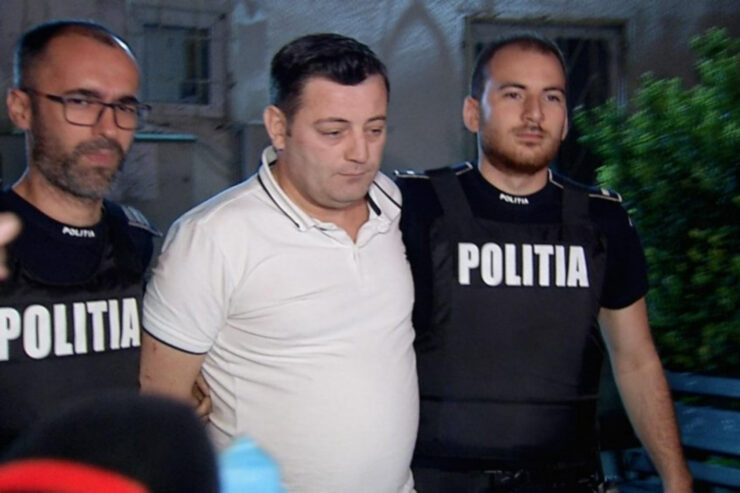 O femeie a fost sechestrată de iubitul ei de 41 de ani, în sectorul 5 al Capitalei. Mesajul pe care aceasta i l-a dat prietenei a salvat-o în ultima clipă 25 asistenta medicala sechestrata de iubit