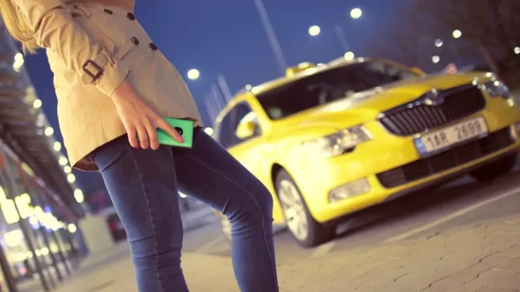 Povestea incredibilă a unui taximetrist care a prins cursa unei farmaciste. Ce s-a întâmplat după ce femeia și-a dat seama că datorează 11,50 lei 25 cursa cu bucluc taximetrist