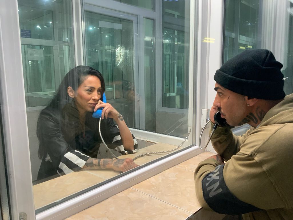 Romanian Rapper Alex Alex Velea A Ajuns La Jilava! Artistul Din România, Surprins în Spatele ...