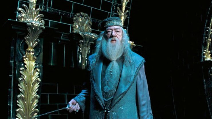 Doliu imens printre fanii filmelor Harry Potter! Actorul Michael Gambon, cunoscut pentru rolul lui Albus Dumbledore, s-a stins 25 a murit Sir Michael Gambon