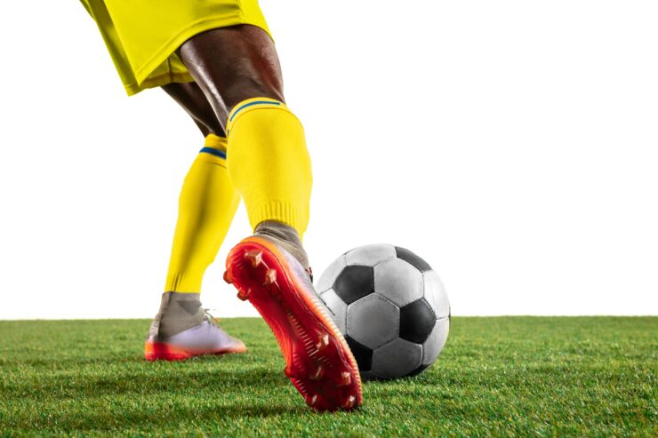 Ghete de fotbal pentru atacanți versus pentru fundași. Ce diferențiază alegerea ta? 25