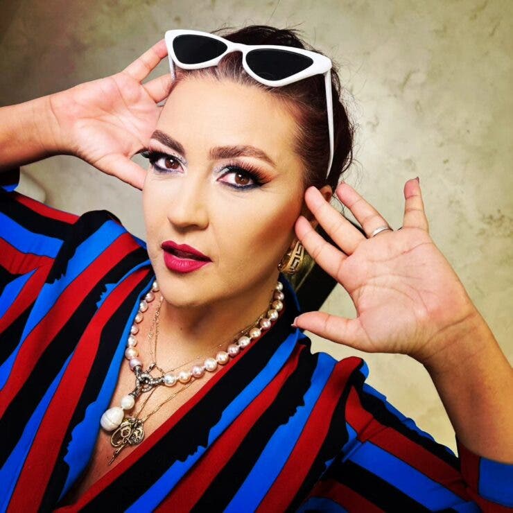 Care este motivul pentru care toți membrii familiei Ronei Hartner poartă prenume cu litera „R”? Nu o să-ți vină să crezi: „Părinții Ronei au fost...”