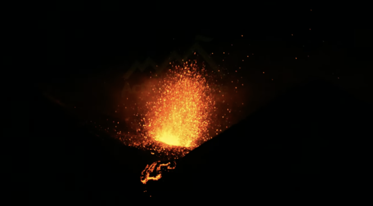 S-a dat alerta în Sicilia! Vulcanul Etna a erupt VIDEO 25 vulcan