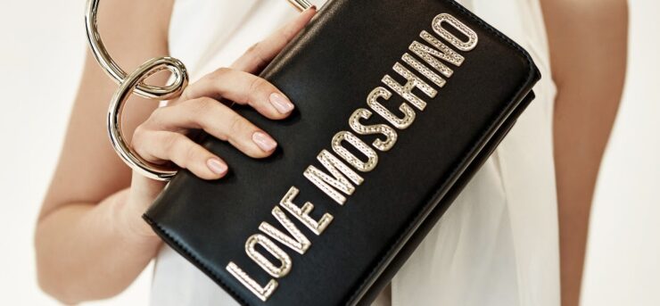 Acestea sunt culorile-cheie ale anului 2026. Trendurile care vor dicta moda 24 moschino