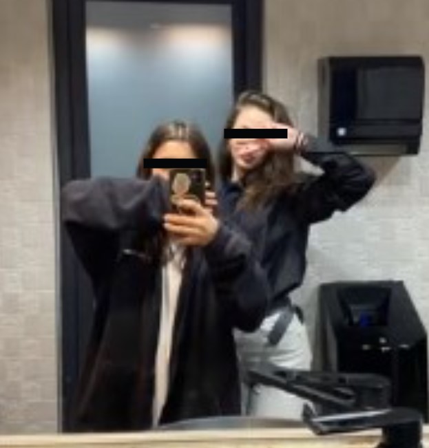 Ce posta cel mai des pe rețelele sociale Giorgiana, una dintre fetele care s-a sinucis în Lupeni? Ce semne făcea din mâini când era fotografiată 31 Giorgiana