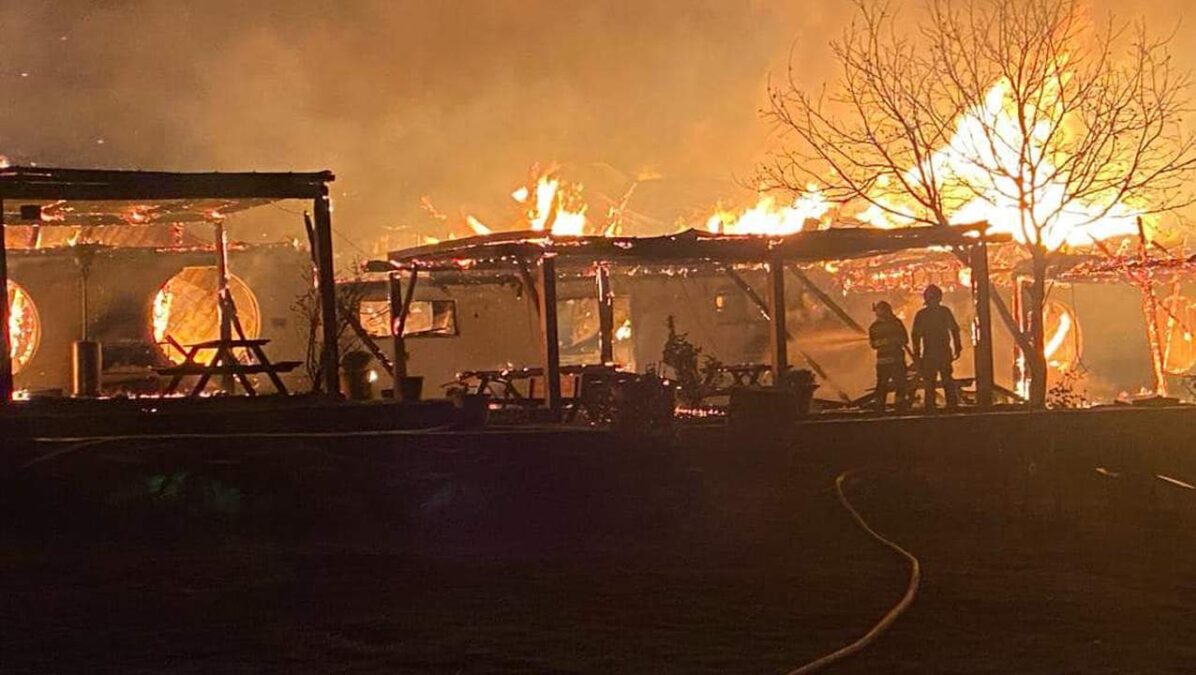 Un junior de la CSA Steaua și unul de la New Stars au murit în incendiul de la Ferma Dacilor. În ce stare se află fratele geamăn al stelistului care a fost salvat de tatăl lor din flăcări înainte să piară?