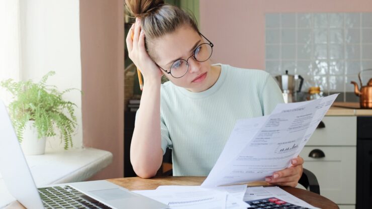 Poți face refinanțare sau credit daca ai poprire pe cont? 25